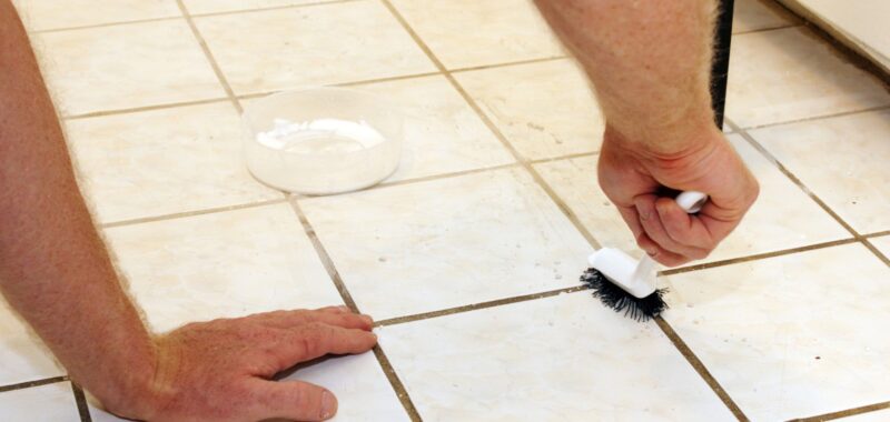Sàn gạch men khó vệ sinh hơn khi sàn được sơn epoxy
