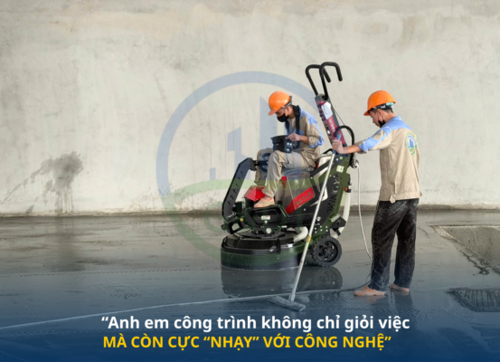 Anh em thi công GDT trải nghiệm máy 855LE tại công trình